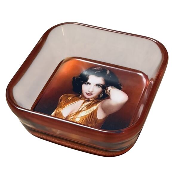 Elizabeth Taylor Mini Catch All Tray - Picture 4 of 4